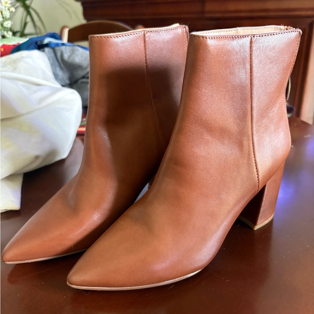Steve Madden Tan Leather Pointed-Toe Ankle Boots